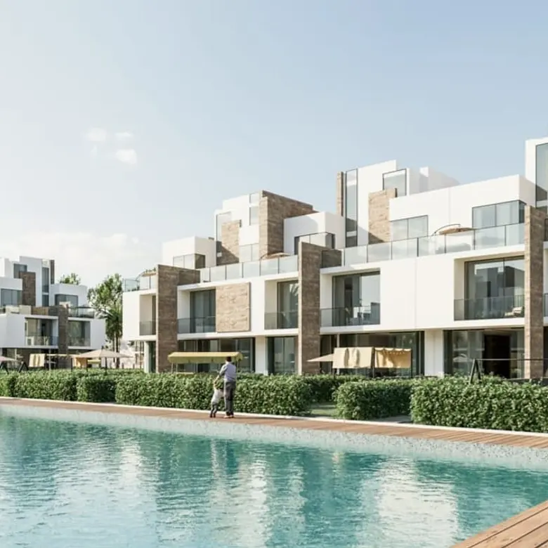 1-Bedroom Apartment - Long Beach Residence